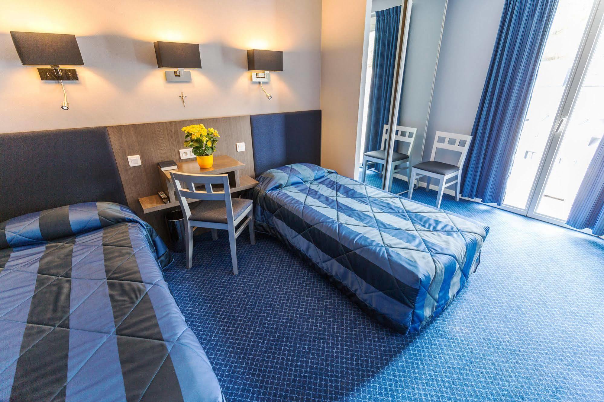 Hotel Irlande Лурд Экстерьер фото